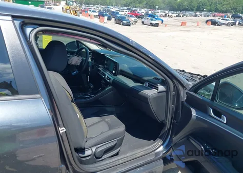 2021 Kia K5 Lxs из США, поврежденный, VIN 5XXG14J28MG021301